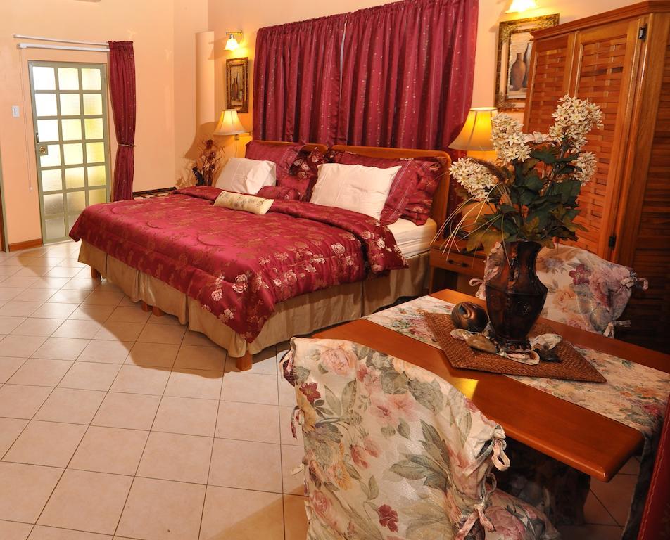 مبيت وإفطار Bon Accord Village Native Abode الغرفة الصورة